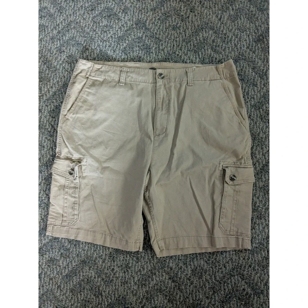 Old Navy Mens Cargo Shorts Khaki Tan Size 40 Cotton Twill Utility Casual